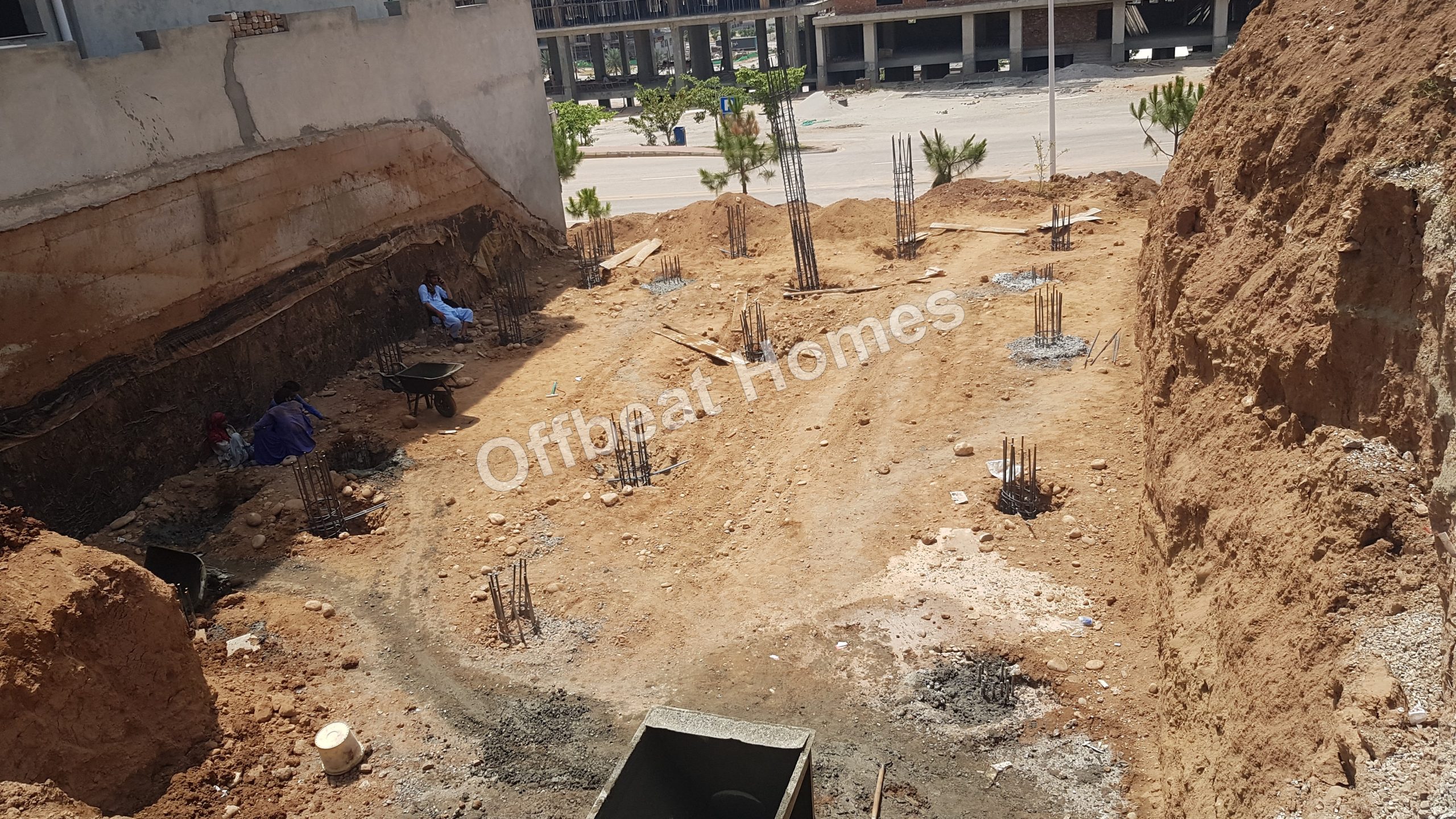 Piling rig at a construction site in Bahria Town